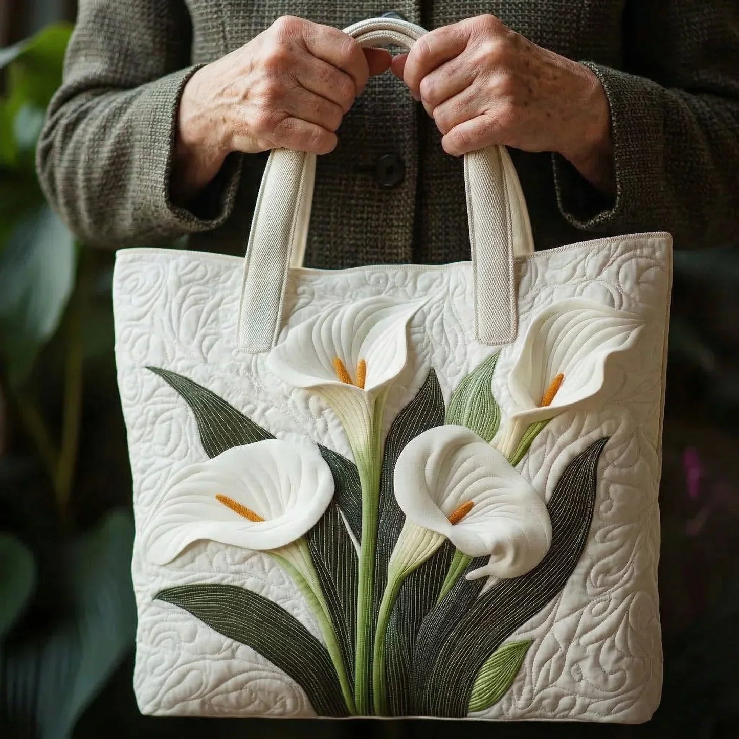 Handgefertigte gesteppte Tasche - Weiße Blüten