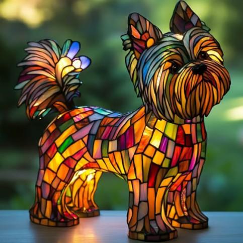 Fröhlicher Yorkshire Terrier